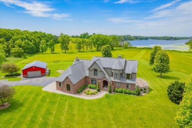 Lazy Lake Home For Sale in Fall River Wisconsin