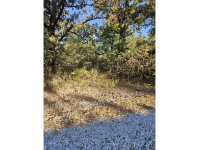 Pomme de Terre Lake Lot For Sale in Pittsburg Missouri