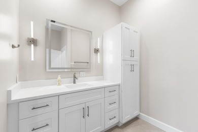 Turnkey home is located In Diamond Head one of the most - photo 17
