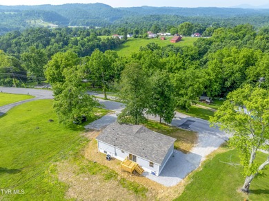 MOTIVATED SELLERS! New manufactured doublewide ready for new - photo 4