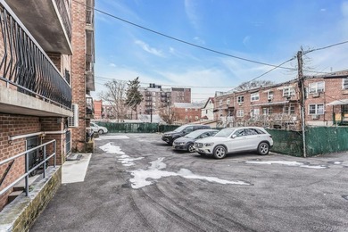 Prime Flushing! Top floor, corner southwest exposure. Spacious 2 - photo 25