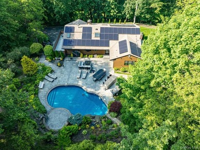 Stunning Custom 4,000 Sq. Ft. Builder's Home in Southdown - photo 28