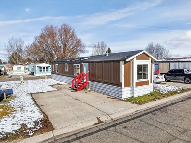 Lake Home For Sale in American Falls, Idaho