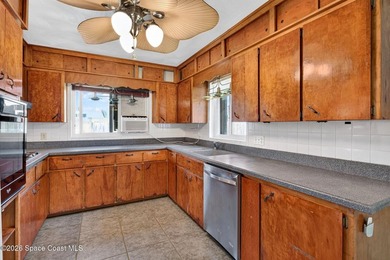 Unlock the potential of this hidden gem 3 BR/2BA Cape Canaveral - photo 2