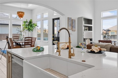 Built by a designer-focused builder known for creating - photo 15