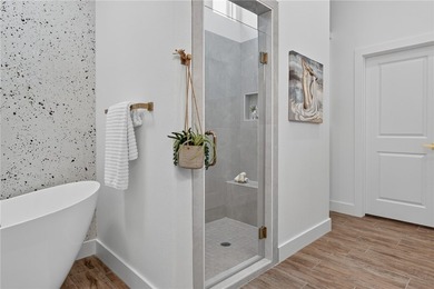 Built by a designer-focused builder known for creating - photo 21