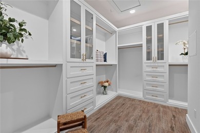 Built by a designer-focused builder known for creating - photo 23