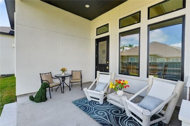 Built by a designer-focused builder known for creating - photo 33