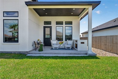 Built by a designer-focused builder known for creating - photo 35