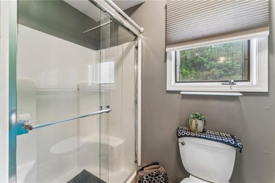 Enjoy peaceful country living in this spacious 4-bedroom, 3 - photo 42