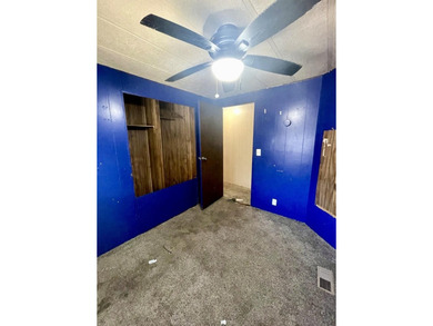 3 Bed, 2 Bath manufactured home with great potential - photo 10