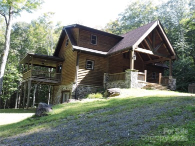 (private lake, pond, creek) Home For Sale in Bakersville North Carolina