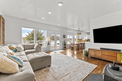 This bright, beautifully appointed home checks every box with - photo 5