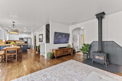 This bright, beautifully appointed home checks every box with - photo 7