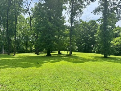 Riverfront Lot in Exclusive Gated Cobble Hill Hideaway - - photo 5