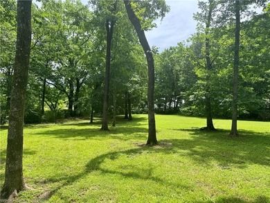 Riverfront Lot in Exclusive Gated Cobble Hill Hideaway - - photo 7