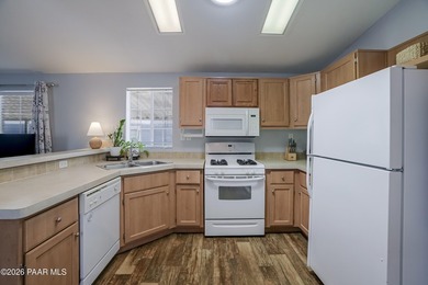 Financing Available! Rare 2-bedroom 2 bath home in Iron Springs - photo 8
