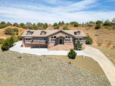 Custom home that is approximately 6784 sqft, with a gated - photo 1
