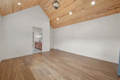 Beautiful newer home on a large lot with numerous custom - photo 16