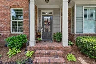 Welcome home to this stunning 2-story townhome in sought after - photo 2
