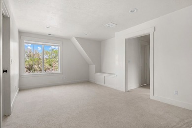 Beautiful newer home on a large lot with numerous custom - photo 23
