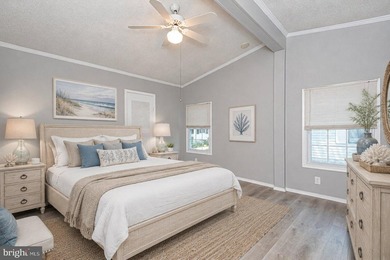 TURN-KEY COASTAL RETREAT ... Fully renovated and near the - photo 31