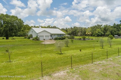 30 ACRES OF COUNTRY PARADISE! Discover the perfect blend of - photo 2