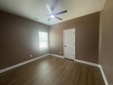 Stunning new construction in Springtree Village Phase 5 offering - photo 11