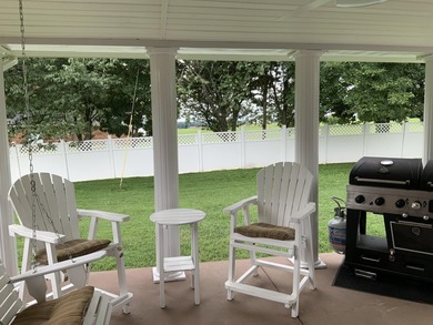 This is a Beautiful 3 bedroom, 3 full bath open concept home - photo 12
