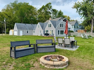 MOTIVATED SELLER! NO WATER INTRUSION DURING FLOODS! Waterfront - photo 3