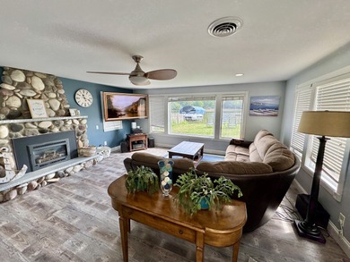 MOTIVATED SELLER! NO WATER INTRUSION DURING FLOODS! Waterfront - photo 6