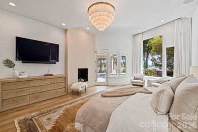 Positioned on one of the most breathtaking waterfront lots in - photo 20