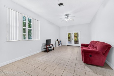 Welcome to this duplex w/soaring ceilings in the gated community - photo 8