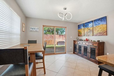 Beautifully appointed 4 bedroom and 2.5 bath Shalimar home - photo 11