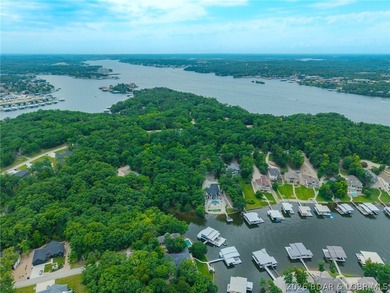 Embrace the ultimate lakefront lifestyle at Porto Cima on this - photo 17
