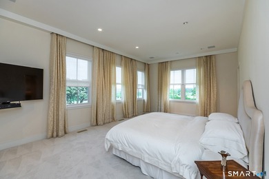 On Top of the World. Unparalleled Estate with complete privacy - photo 21