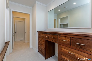 On Top of the World. Unparalleled Estate with complete privacy - photo 27
