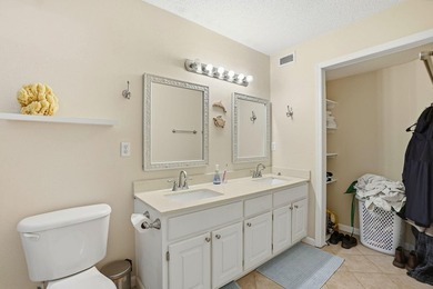 Beautifully appointed 4 bedroom and 2.5 bath Shalimar home - photo 28
