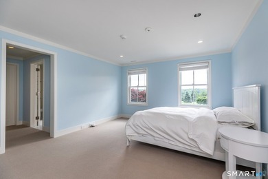 On Top of the World. Unparalleled Estate with complete privacy - photo 29