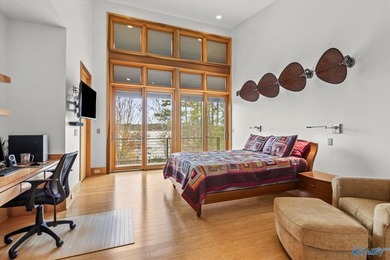 Amazing architect-designed waterfront home w/ 2 slip boathouse - photo 18