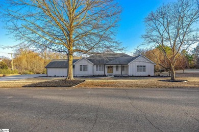 (private lake, pond, coastal) Home For Sale in Greer South Carolina