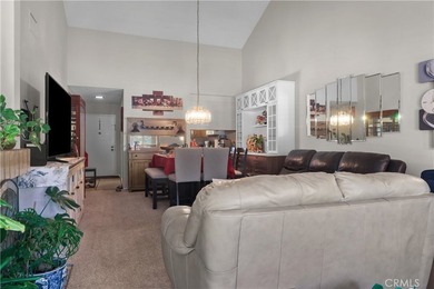 This well-maintained and stunning two-bedroom, two-bathroom - photo 9