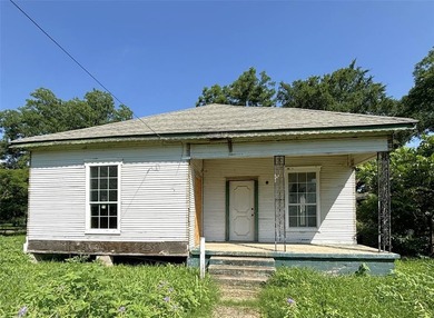 Brazos River - McLennan County Home For Sale in Waco Texas