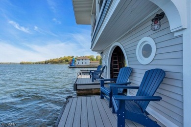Commissioned circa 1904 as a summer retreat by Gustav Stickley, - photo 44