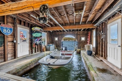 Commissioned circa 1904 as a summer retreat by Gustav Stickley, - photo 45
