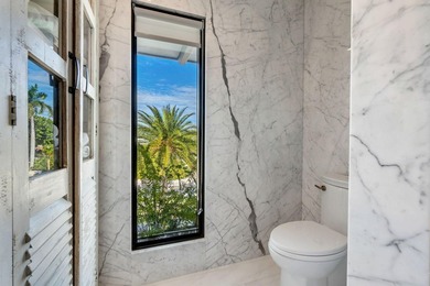 Discover a luxurious oceanfront haven on Duck Key, Florida - photo 49