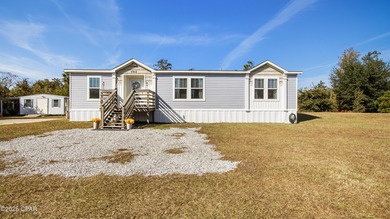 Deer Point Lake Home For Sale in Youngstown Florida