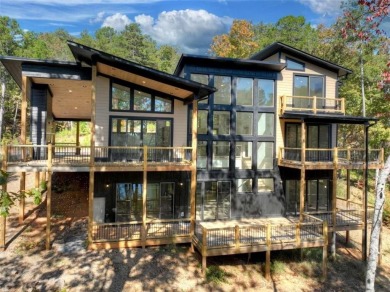 Lake Home For Sale in Ellijay, Georgia