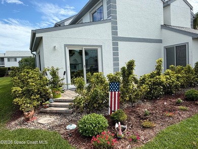 Beautifully updated 3-bedroom end-unit townhouse located in the - photo 3