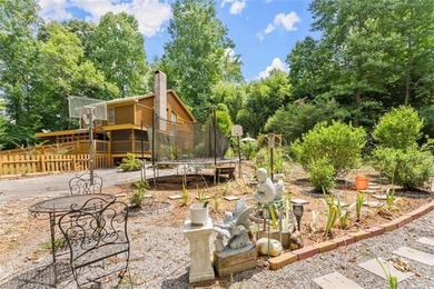 Charming Farmhouse on 1.18 Acres in Dahlonega! Fall in love with